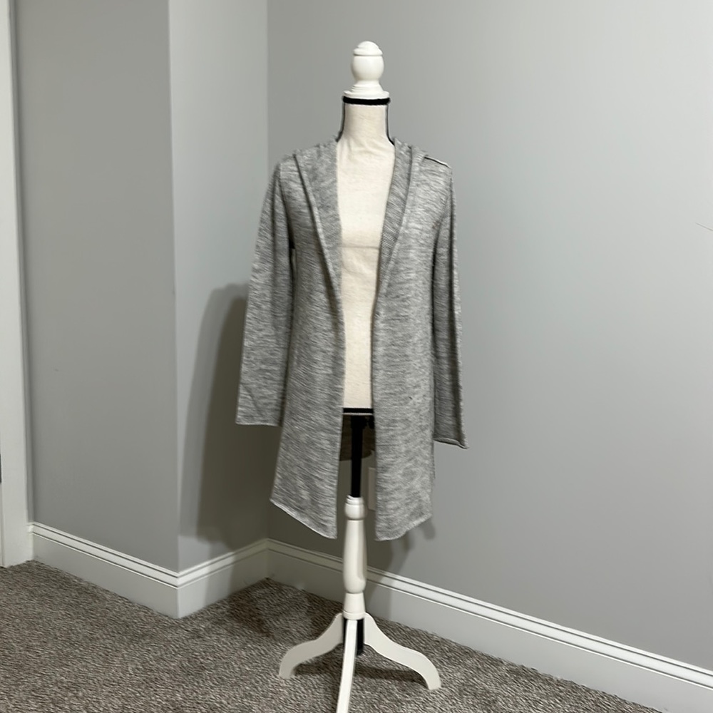 Medium Lulu’s Hooded Cardigan